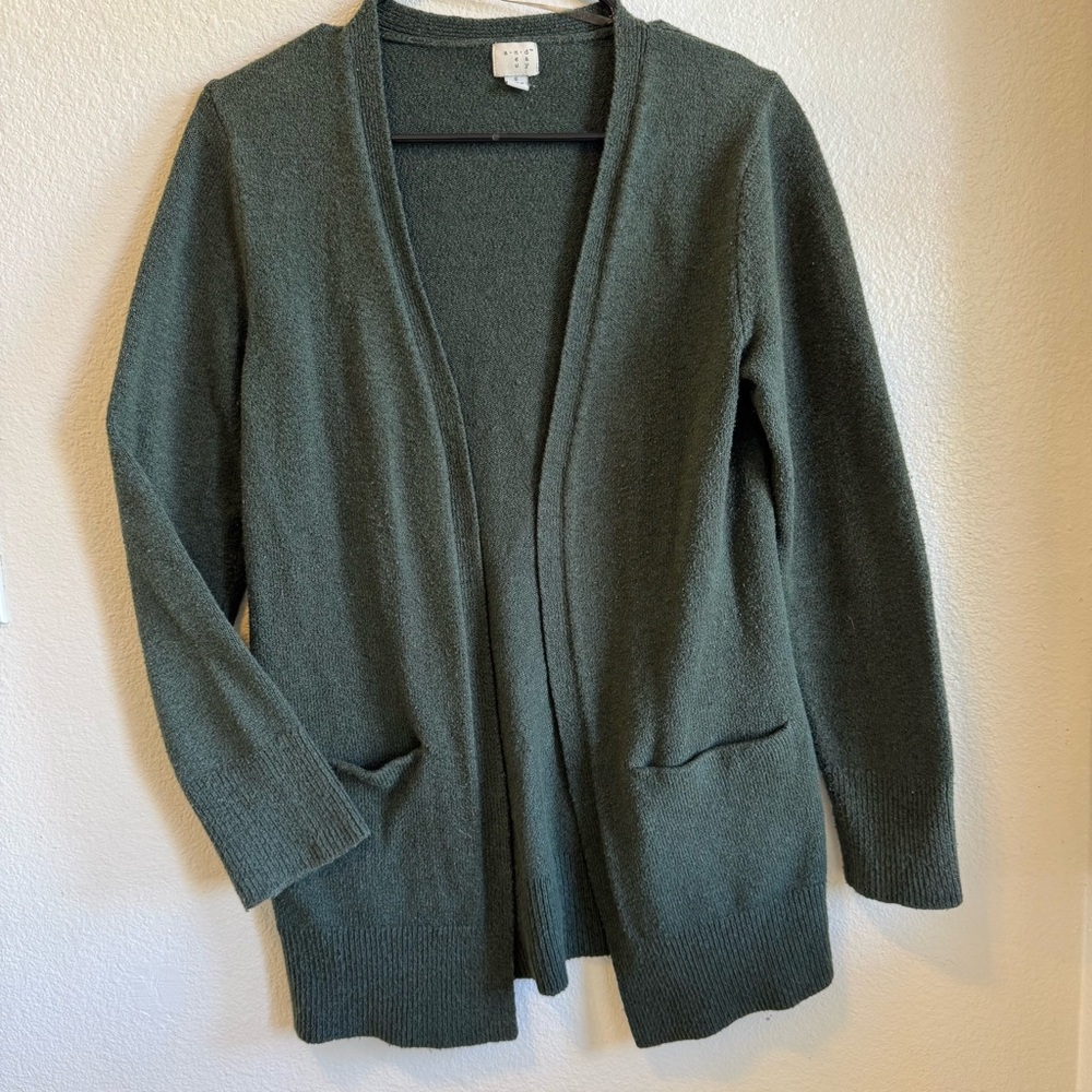 Andea Open Front Cardigan Sweater Small Olive Green Soft Knit Cozy Layer